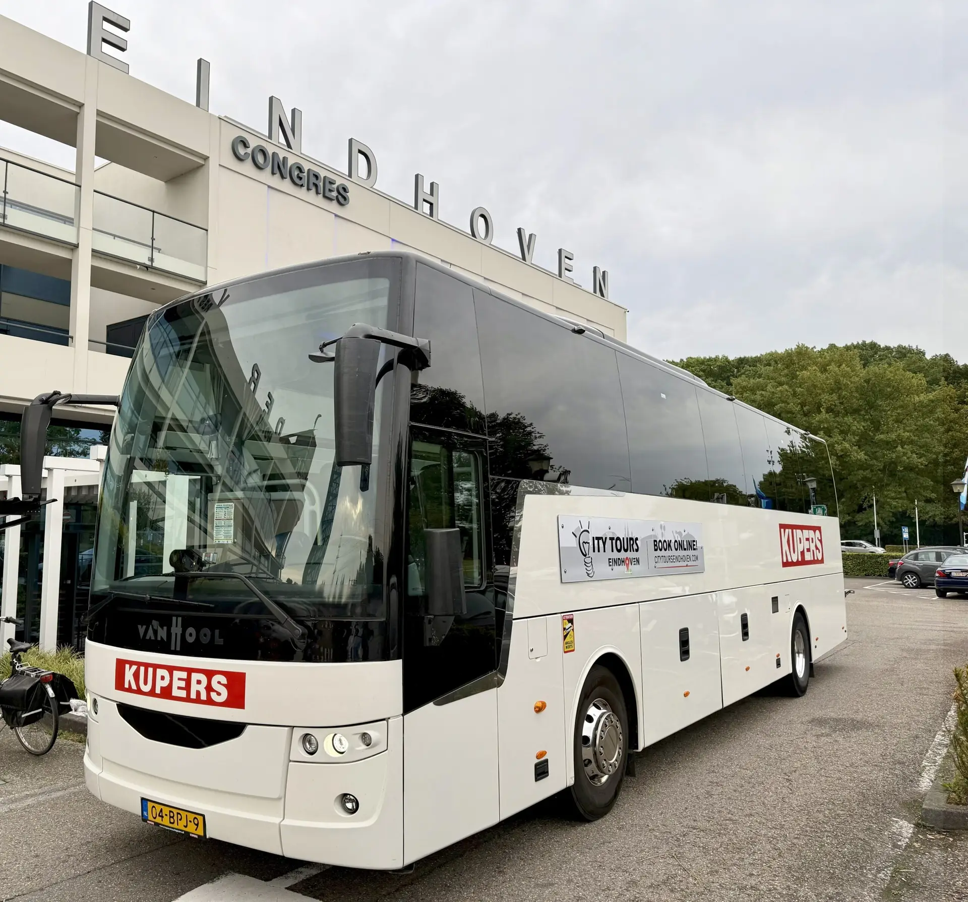 deb8ec8c-38f4-449c-9de4-6a6ae452e741